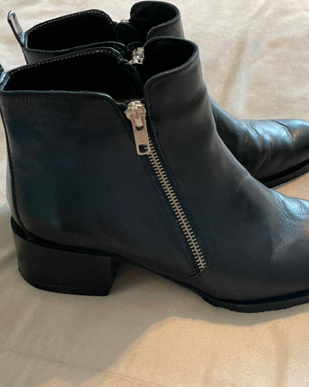 Renová Tu Vestidor - Botas Febo