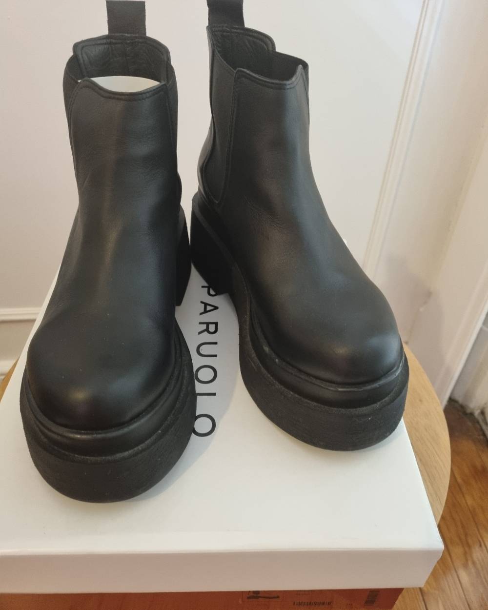Renová Tu Vestidor - Botas Paruolo
