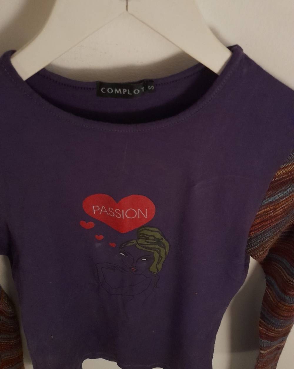 Renová Tu Vestidor - Remera Complot