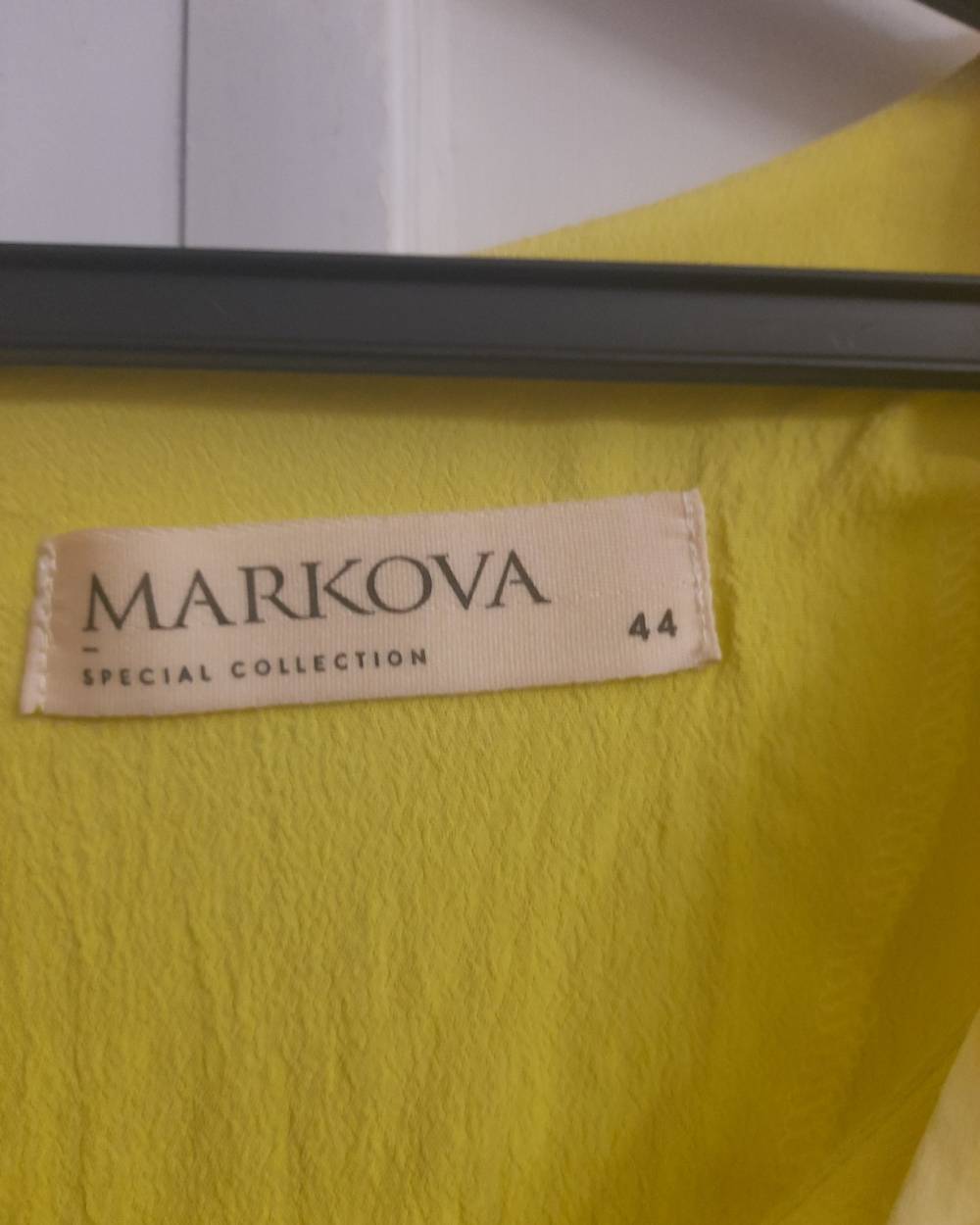 Renová Tu Vestidor - Remera Markova