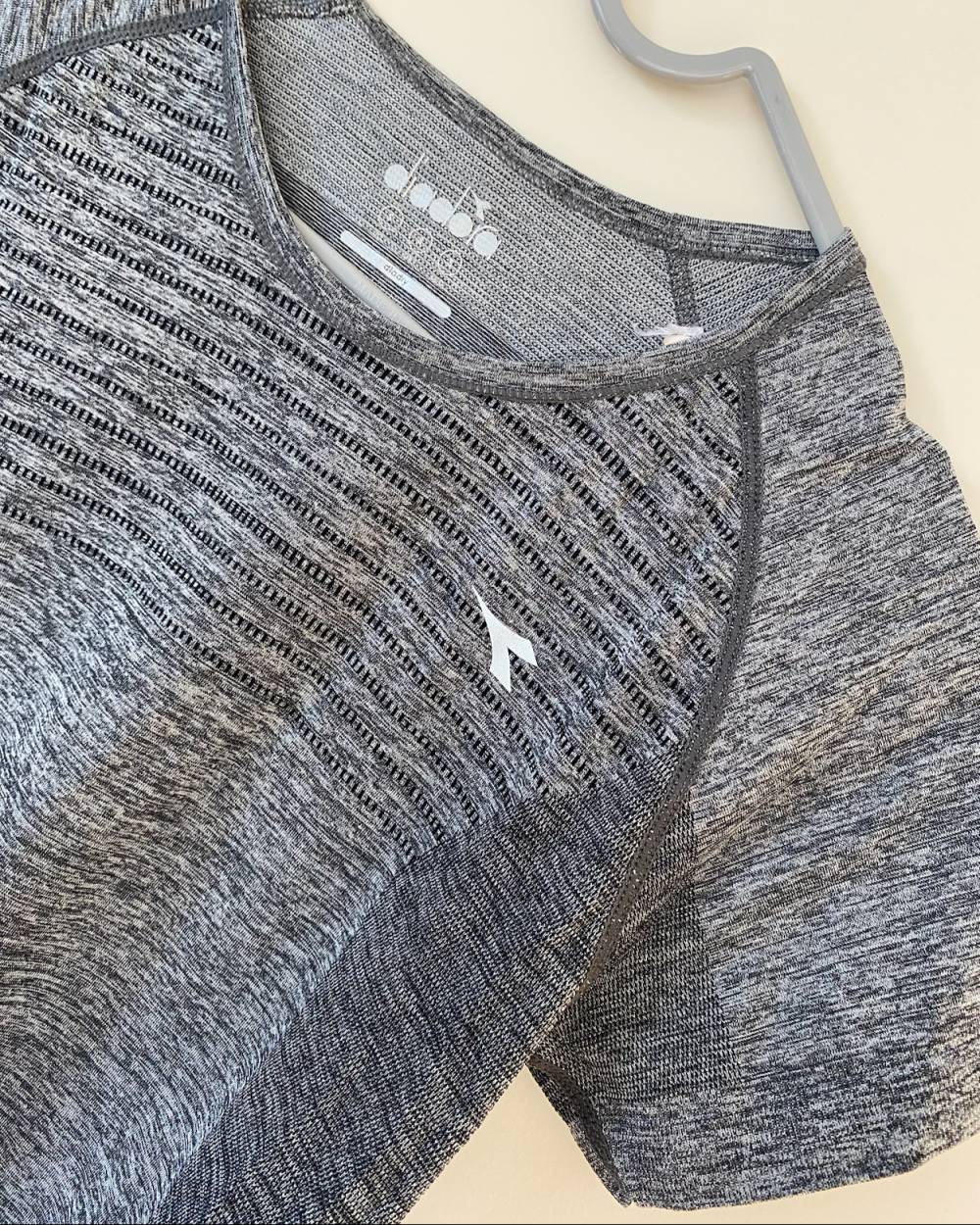 Renová Tu Vestidor - Remera Diadora