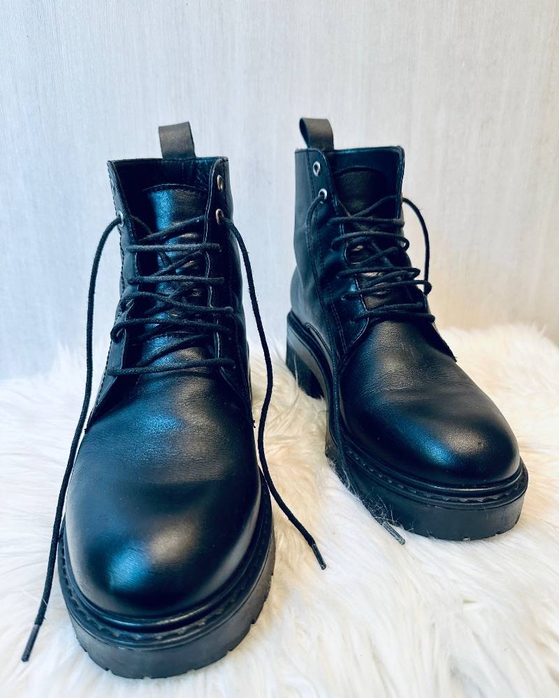 Renová Tu Vestidor - Botas Febo