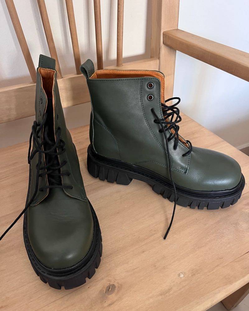 Renová Tu Vestidor - Botas Febo