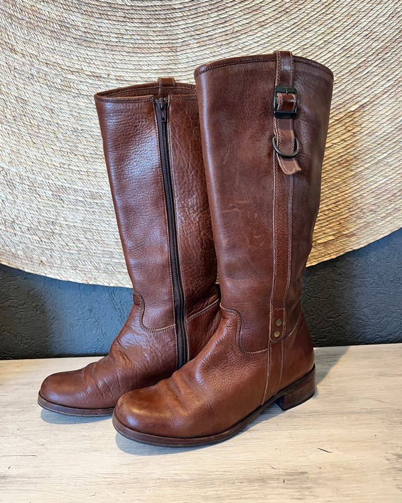 Renová Tu Vestidor - Botas Febo