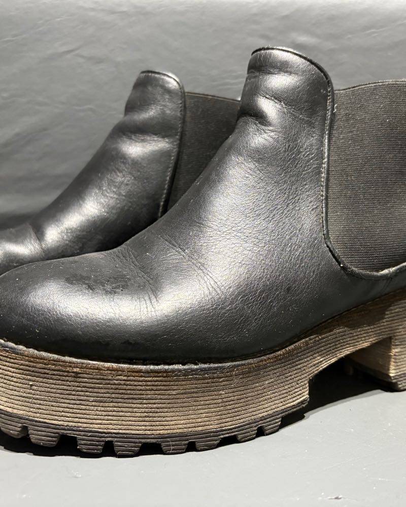 Renová Tu Vestidor - Botas Febo